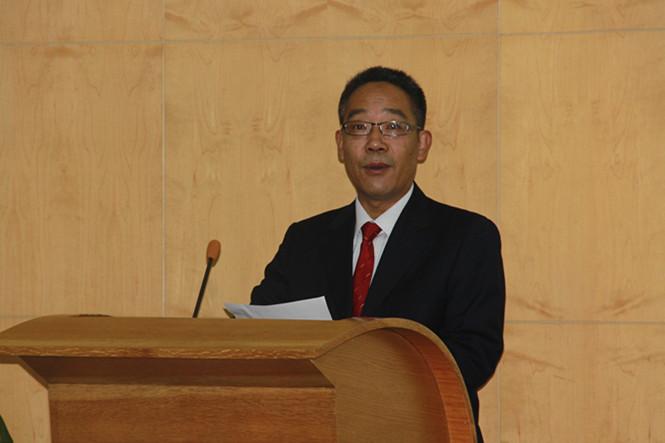 开幕式由我院常务副院长周世兴教授主持